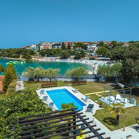 Contessa Del Mar * Pjescana Uvala