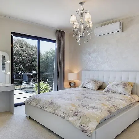 Contessa Del Mar Holiday home